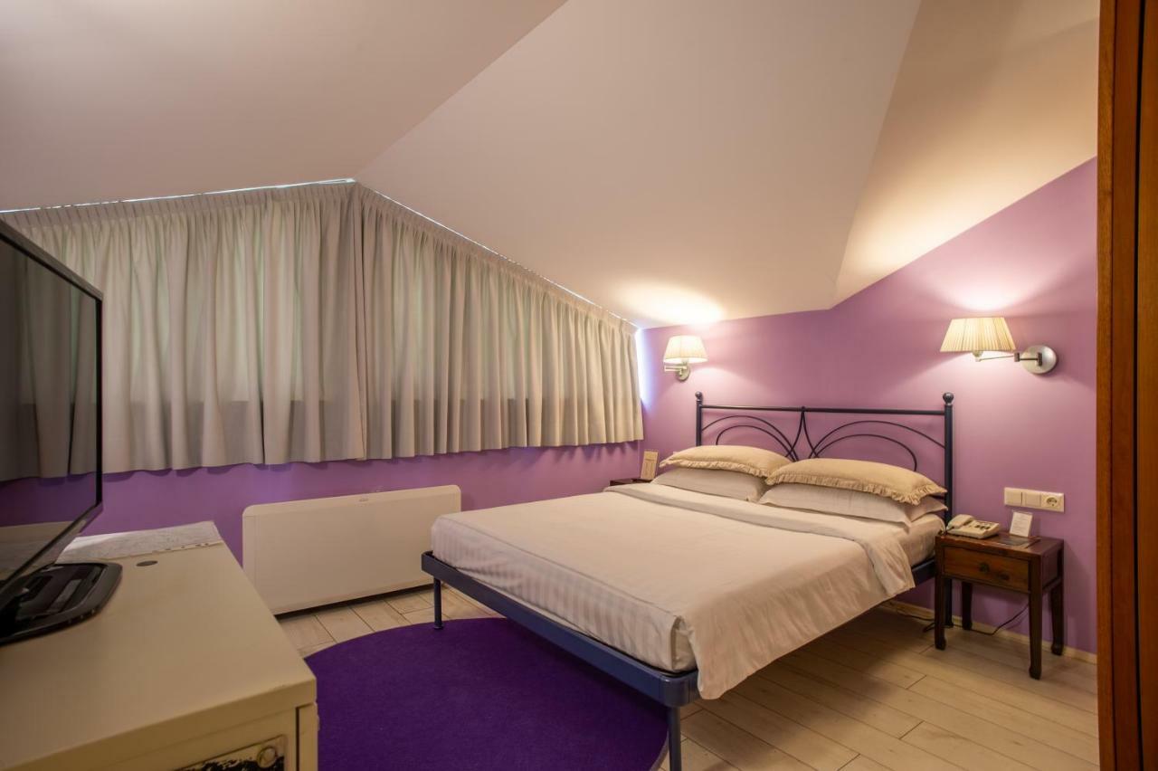 Diplomat Hotel & Spa Tirana Exteriör bild